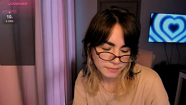 Snapshot of _selectrra chatting on 01-11-25, 11:23  selectrra online show from 01-11-25, 11:23