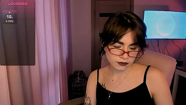 Snapshot of _selectrra chatting on 01-31-25, 11:35  selectrra online show from 01-31-25, 11:35