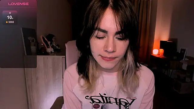 Snapshot of _selectrra chatting on 03-13-25, 02:55  selectrra online show from 03-13-25, 02:55