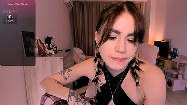 Snapshot of _selectrra chatting on 03-21-25, 03:24  selectrra online show from 03-21-25, 03:24