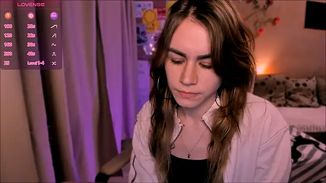 Snapshot of _selectrra chatting on 02-04-26, 07:31 selectrra online show from 02-04-26, 07:31