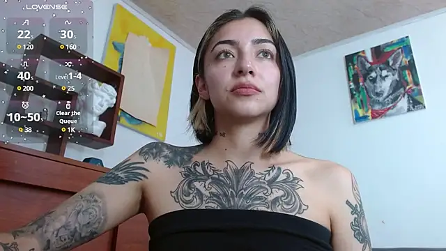 Snapshot of ZoeBakers_ chatting on 12-16-24, 05:33 ZoeBakers  online show from 12-16-24, 05:33