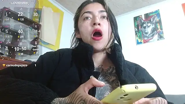 Snapshot of ZoeBakers_ chatting on 01-23-25, 01:24 ZoeBakers  online show from 01-23-25, 01:24