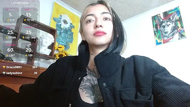 Snapshot of ZoeBakers_ chatting on 02-12-25, 01:37 ZoeBakers  online show from 02-12-25, 01:37