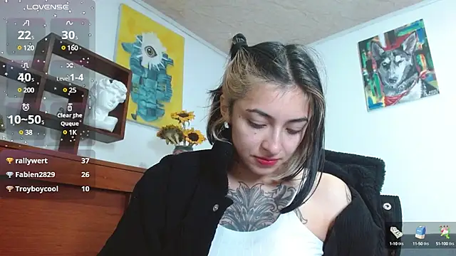 Snapshot of ZoeBakers_ chatting on 02-19-25, 11:28 ZoeBakers  online show from 02-19-25, 11:28