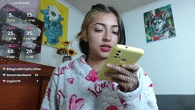 Snapshot of ZoeBakers_ chatting on 02-25-25, 01:17 ZoeBakers  online show from 02-25-25, 01:17