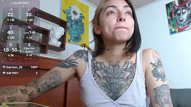 Snapshot of ZoeBakers_ chatting on 03-01-25, 05:27 ZoeBakers  online show from 03-01-25, 05:27