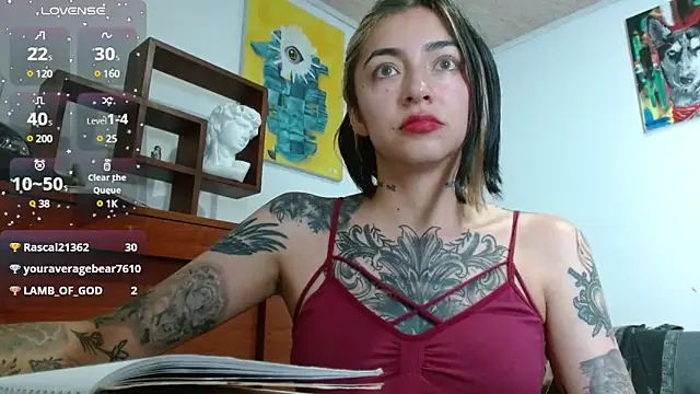 Snapshot of ZoeBakers_ chatting on 03-20-25, 12:19 ZoeBakers  online show from 03-20-25, 12:19