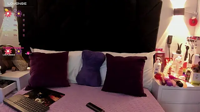 letiziia sky1 online show from 01-15-25, 08:26