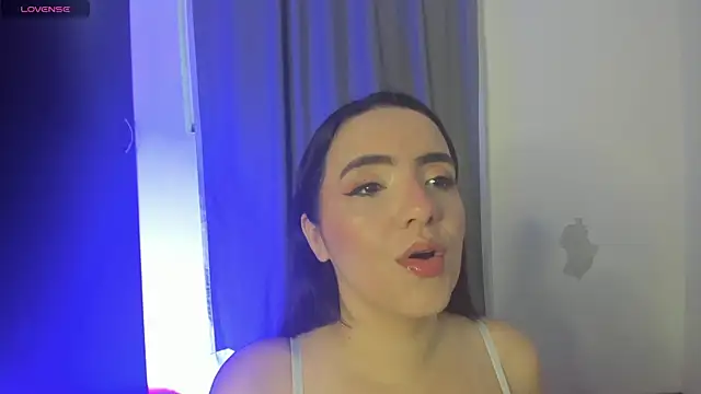 Snapshot of rouse_lili chatting on 04-29-26, 11:25 rouse lili online show from 04-29-26, 11:25