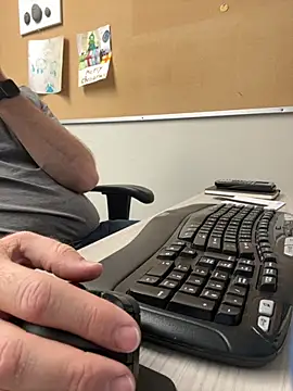 Snapshot of Bigbi6foot5 chatting on 11-12-25, 03:34 Bigbi6foot5 online show from 11-12-25, 03:34