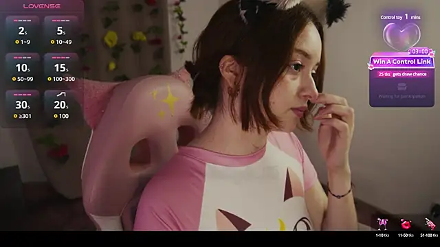 Snapshot of molly_russell chatting on 03-05-25, 10:43 molly russell online show from 03-05-25, 10:43