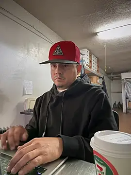 PeterGrandee online show from 12-18-24, 04:39