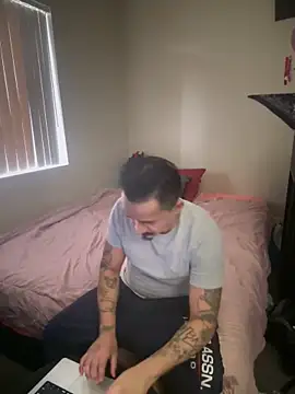 Snapshot of PeterGrandee chatting on 04-22-26, 05:58 PeterGrandee online show from 04-22-26, 05:58