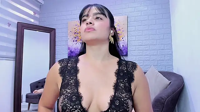 Paula Desousa online show from 04-12-26, 04:56