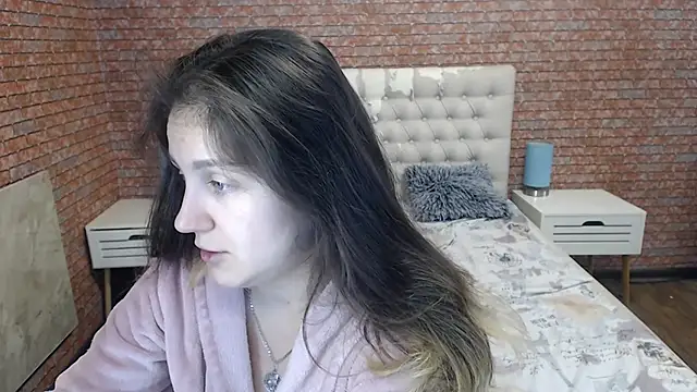 Holliy Cooper online show from 09-24-25, 07:55