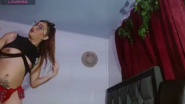 DULCE ZOE online show from 02-28-26, 03:51