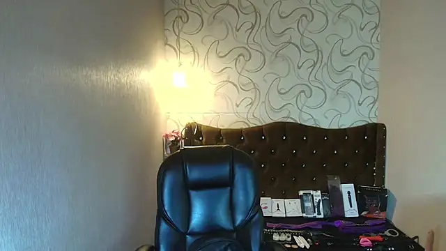 HannaCarrter online show from 06-14-26, 12:51
