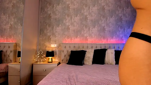 Snapshot of Rai_Raisa chatting on 11-28-25, 09:56 Rai Raisa online show from 11-28-25, 09:56