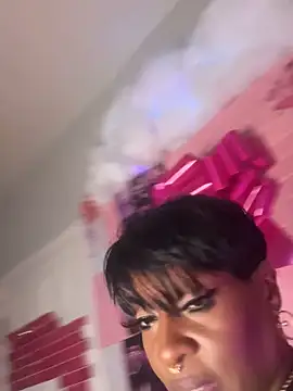 Snapshot of immona chatting on 09-14-25, 09:19 immona online show from 09-14-25, 09:19