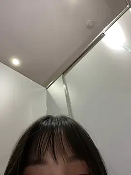 Snapshot of Asia-Lynn chatting on 01-14-25, 10:27 Asia-Lynn online show from 01-14-25, 10:27