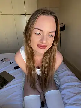 ElenaRebelle online show from 05-07-26, 07:14