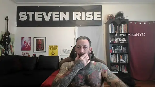 Snapshot of StevenRiseNYC chatting on 05-01-26, 06:34 StevenRiseNYC online show from 05-01-26, 06:34