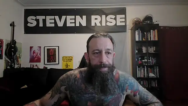 Snapshot of StevenRiseNYC chatting on 05-09-26, 12:05 StevenRiseNYC online show from 05-09-26, 12:05