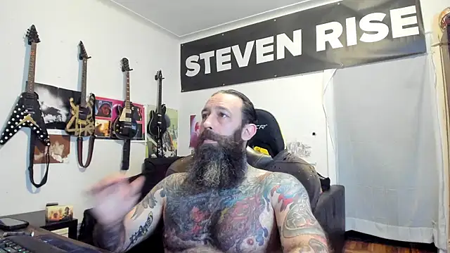 Snapshot of StevenRiseNYC chatting on 06-07-26, 10:30 StevenRiseNYC online show from 06-07-26, 10:30