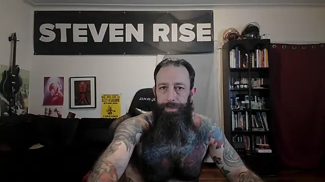 Snapshot of StevenRiseNYC chatting on 06-08-26, 10:59 StevenRiseNYC online show from 06-08-26, 10:59