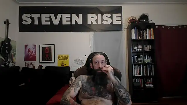 Snapshot of StevenRiseNYC chatting on 06-10-26, 12:37 StevenRiseNYC online show from 06-10-26, 12:37