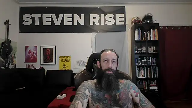 Snapshot of StevenRiseNYC chatting on 06-12-26, 10:58 StevenRiseNYC online show from 06-12-26, 10:58