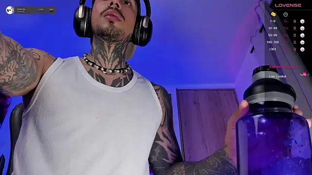 TigerStripes1  online show from 03-08-26, 04:16