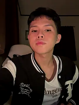 Plaxtique online show from 10-17-25, 10:18