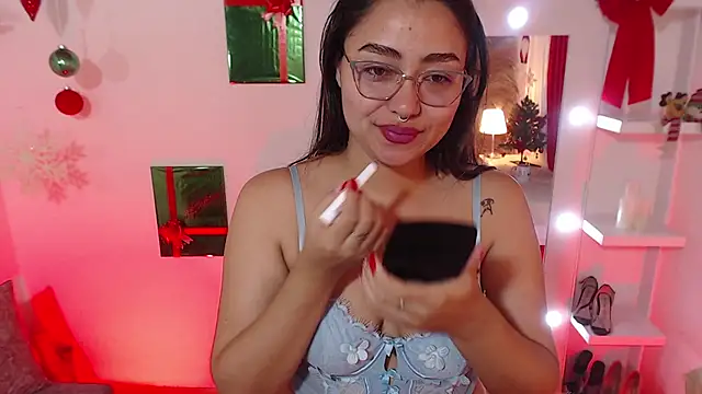 Snapshot of _Kim__M chatting on 12-03-25, 01:09 Kim M online show from 12-03-25, 01:09