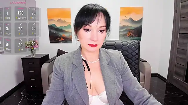 Sofia Ford online show from 10-09-25, 06:44