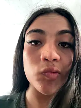 Chiqui cute online show from 10-12-25, 03:55