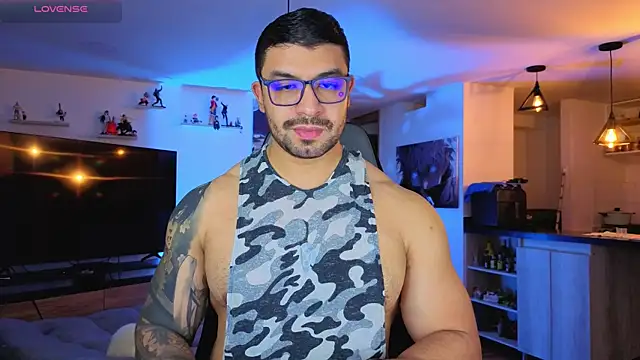 Michael Diamond online show from 10-21-25, 02:56