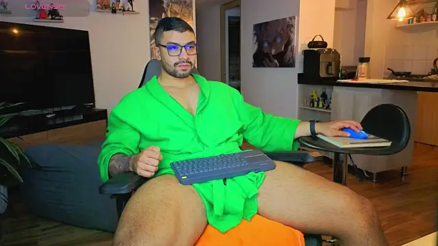 Michael Diamond online show from 11-26-25, 03:18