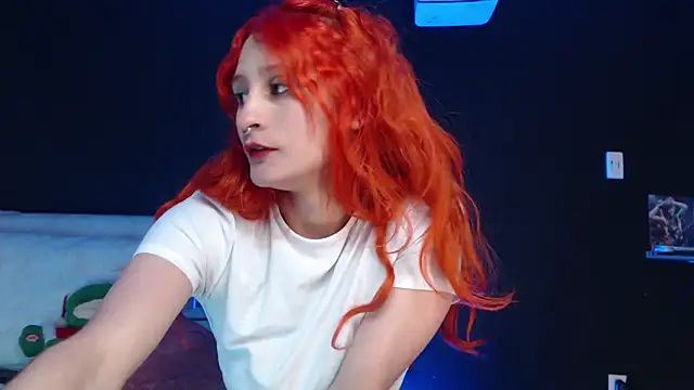 Snapshot of skinny_Raven chatting on 12-16-25, 01:10 skinny Raven online show from 12-16-25, 01:10