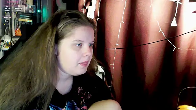 Snapshot of so_cute777 chatting on 11-14-25, 02:43 so cute777 online show from 11-14-25, 02:43