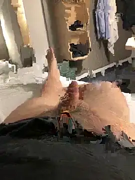 Snapshot of neugrg chatting on 10-12-25, 10:53 neugrg online show from 10-12-25, 10:53