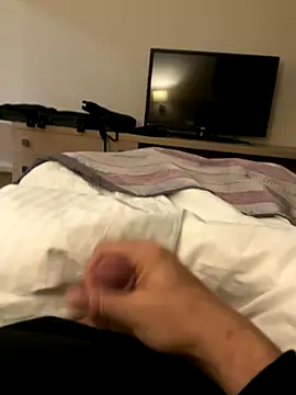 Snapshot of neugrg chatting on 11-12-25, 09:36 neugrg online show from 11-12-25, 09:36