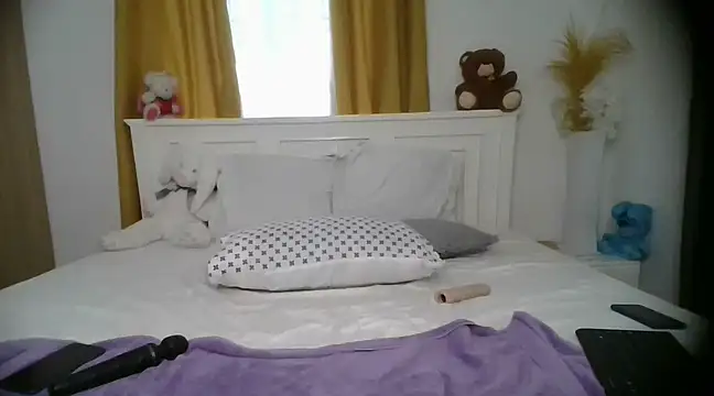 Snapshot of NAUGHTY__EBONY chatting on 02-10-25, 07:04 NAUGHTY EBONY online show from 02-10-25, 07:04