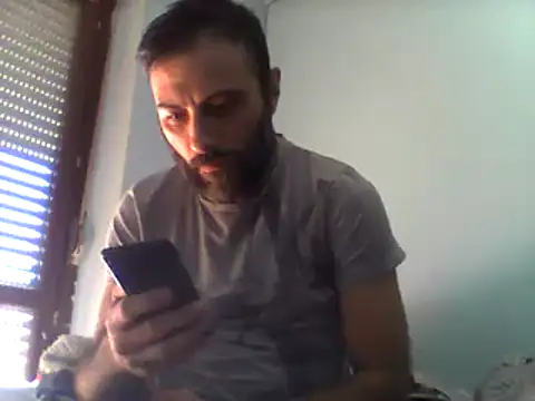 Snapshot of coppiasenzacensura chatting on 12-16-24, 10:50 coppiasenzacensura online show from 12-16-24, 10:50