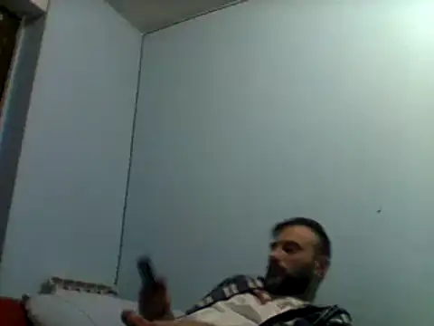 Snapshot of coppiasenzacensura chatting on 01-08-25, 05:48 coppiasenzacensura online show from 01-08-25, 05:48