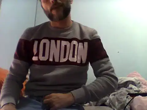 Snapshot of coppiasenzacensura chatting on 02-26-25, 09:53 coppiasenzacensura online show from 02-26-25, 09:53