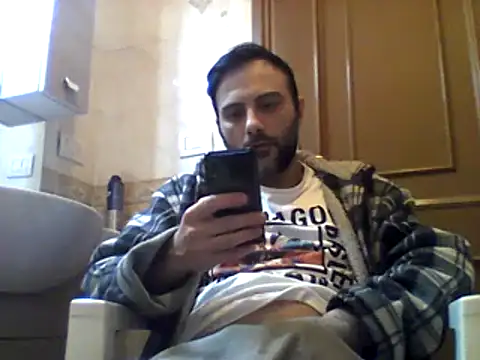 Snapshot of coppiasenzacensura chatting on 03-01-25, 01:40 coppiasenzacensura online show from 03-01-25, 01:40