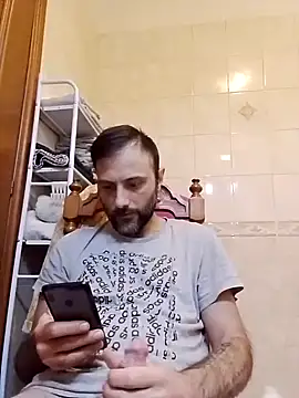 Snapshot of coppiasenzacensura chatting on 09-28-25, 04:40 coppiasenzacensura online show from 09-28-25, 04:40