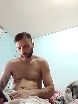 Snapshot of coppiasenzacensura chatting on 10-28-25, 10:19 coppiasenzacensura online show from 10-28-25, 10:19